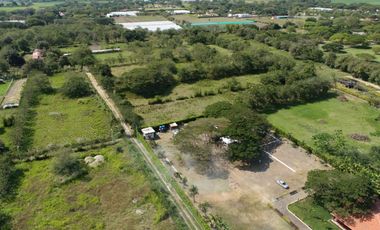 LOTE Y FINCA EN ROZO