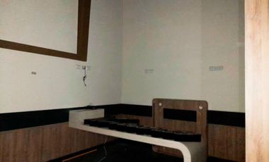 PR17421 Arriendo de local en La Capilla