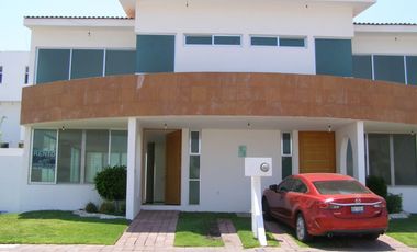 QUERETARO CASA EN RENTA 4 RECAMARAS