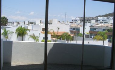 QUERETARO CASA EN RENTA 4 RECAMARAS