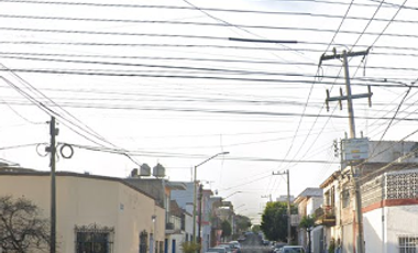 Hermosa y amplia casa en remate en la Col. Alcalde Barranquitas, Guadalajara