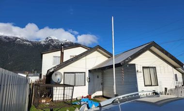 SE VENDE CASA HABITACION EN LOMAS DE AYSEN, DE LA CIUDAD DE PUERTO AYSEN.