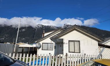 SE VENDE CASA HABITACION EN LOMAS DE AYSEN, DE LA CIUDAD DE PUERTO AYSEN.