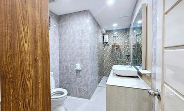 Semi-furnished Apartment for rent in Downtown Davao City with ROOFDECK usage!