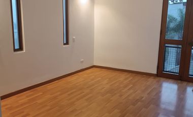 VENTA DE HERMOSO DPTO DUPLEX EN CONDOMINIO JIRÓN MORRO SOLAR SURCO
