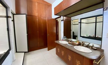 VENTA EXCELENTE CASA EN CONDOMINIO EN AV. CENTENARIO, COL. SANTA LUCÍA