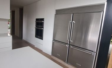 Modern and Luxurious Home Next to Club Campestre Llanogrande