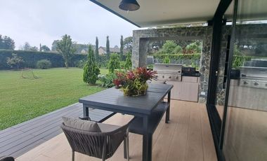 Modern and Luxurious Home Next to Club Campestre Llanogrande