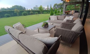 Modern and Luxurious Home Next to Club Campestre Llanogrande