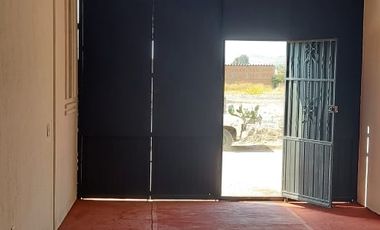 Casa en Tonalá 3 Niveles, PB se puede adaptar para negocio