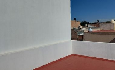 Casa en Tonalá 3 Niveles, PB se puede adaptar para negocio