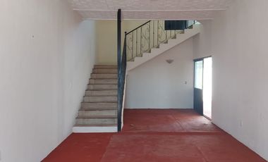 Casa en Tonalá 3 Niveles, PB se puede adaptar para negocio