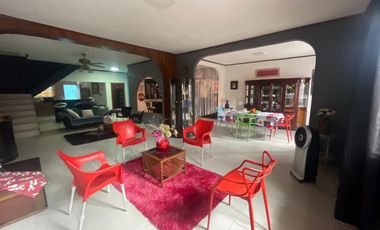 CIUDADELA GUAYACANES TERCERA ETAPA VENDO PRECIOSA CASA DE TRES PISOS, FULL ACABADOS