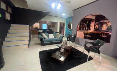 CIUDADELA GUAYACANES TERCERA ETAPA VENDO PRECIOSA CASA DE TRES PISOS, FULL ACABADOS
