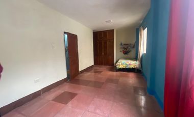 CIUDADELA GUAYACANES TERCERA ETAPA VENDO PRECIOSA CASA DE TRES PISOS, FULL ACABADOS