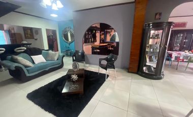 CIUDADELA GUAYACANES TERCERA ETAPA VENDO PRECIOSA CASA DE TRES PISOS, FULL ACABADOS
