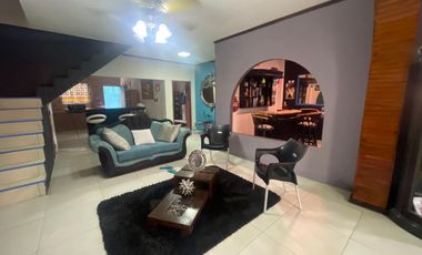CIUDADELA GUAYACANES TERCERA ETAPA VENDO PRECIOSA CASA DE TRES PISOS, FULL ACABADOS