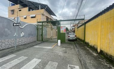 CIUDADELA GUAYACANES TERCERA ETAPA VENDO PRECIOSA CASA DE TRES PISOS, FULL ACABADOS