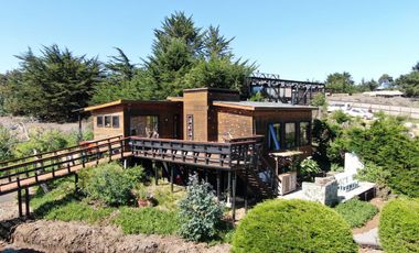 Espectacular casa con vista al mar en Punta de Lobos