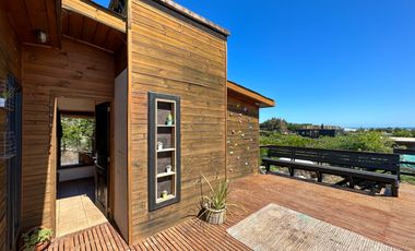 Espectacular casa con vista al mar en Punta de Lobos