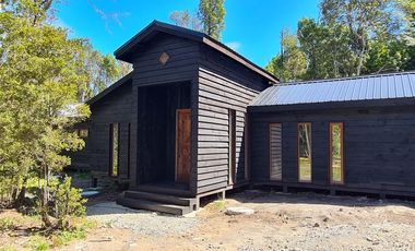 Casa a estrenar en condominio Camahueto