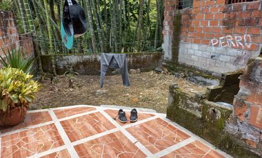 VENDO CASA DE PRIMER PISO EN BARBOSA ANTIOQUIA.