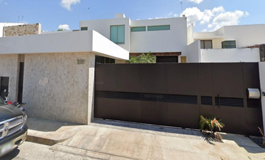 Se vende excelente casa, Altabrisa, Colonia Altabrisa, Mérida, Yucatán, México