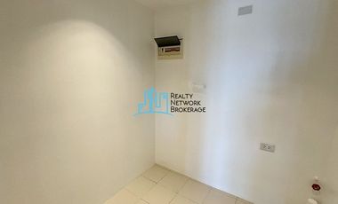 3 Bedroom Corner Unit For Sale in Mandani Bay