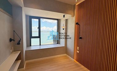 3 Bedroom Corner Unit For Sale in Mandani Bay