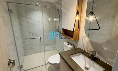 3 Bedroom Corner Unit For Sale in Mandani Bay