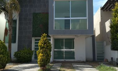 VENTA DE CASA EN **EL PUEBLITO** QUERETARO.
