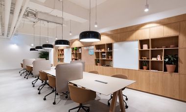 Encuentra un escritorio de uso exclusivo y empieza a trabajar en Chia, Spaces Sybellius