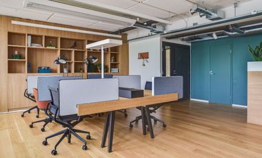 Encuentra un escritorio de uso exclusivo y empieza a trabajar en Chia, Spaces Sybellius