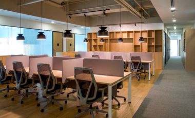 Encuentra un escritorio de uso exclusivo y empieza a trabajar en Chia, Spaces Sybellius