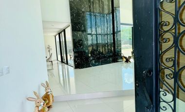 Casa de lujo en Venta en Residencial Valle de los Reyes a 15 minutos de plaza mayor y de Lagos de Moreno