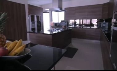 Casa de lujo en Venta en Residencial Valle de los Reyes a 15 minutos de plaza mayor y de Lagos de Moreno