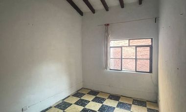 Departamento en renta a media cuadra del jardín principal