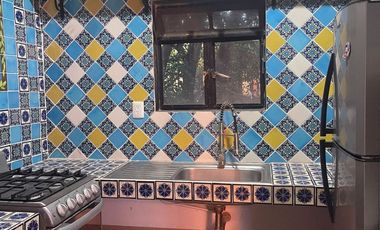 Departamento en renta a media cuadra del jardín principal