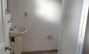 RENTA CASA MONTE BLANCO POR ZONA SUR