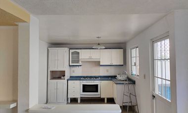 RENTA CASA MONTE BLANCO POR ZONA SUR