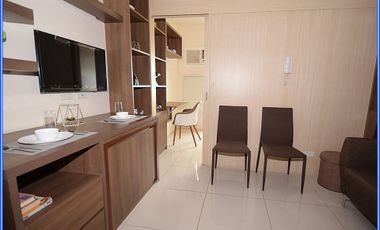 1 BR Contemporary Elegant Condo  for Sale for UST College of Science with Parking