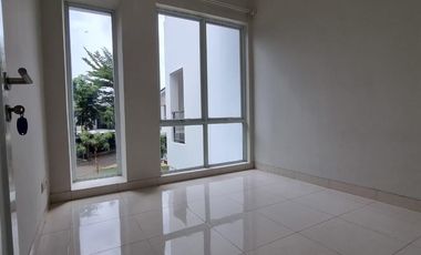 Dijual/Disewakan Rumah Ayna Residence Graha Raya Tangerang Selatan Murah Bagus Nyaman Siap Huni