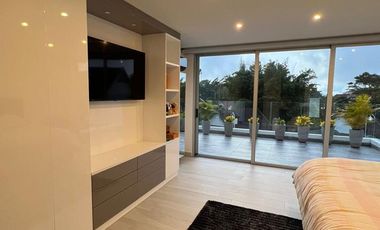 HERMOSA CABAÑA EN VENTA EN EL LAGUITO RUITOQUE CONDOMINIO