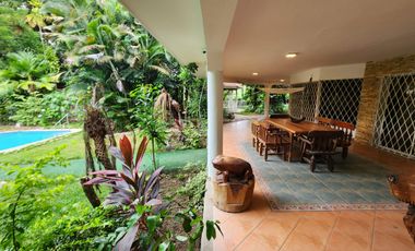 Via la Costa, Venta de hermosa Casa de Hacienda con Piscina