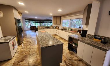 Via la Costa, Venta de hermosa Casa de Hacienda con Piscina