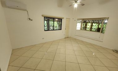 Via la Costa, Venta de hermosa Casa de Hacienda con Piscina