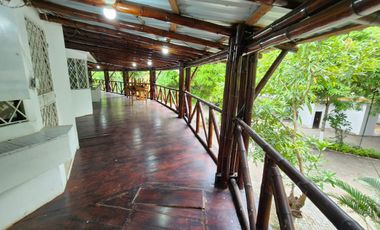 Via la Costa, Venta de hermosa Casa de Hacienda con Piscina
