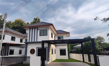 Open for reservation. Two-story detached house