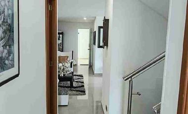 Apartamento  Duplex  ( Cerca al Vergel)