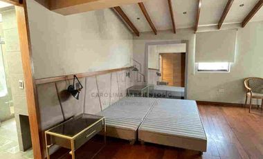 VENTA DE HERMOSO DUPLEX EN MONTERRICO CHICO, SURCO